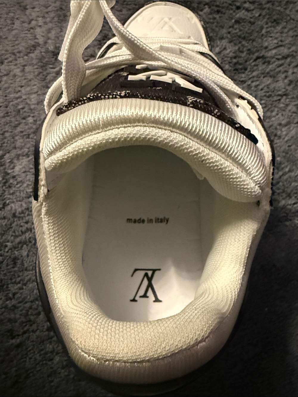 Louis Vuitton men’s Black & White Monogram Low-Top influence - Picture 3 of 4